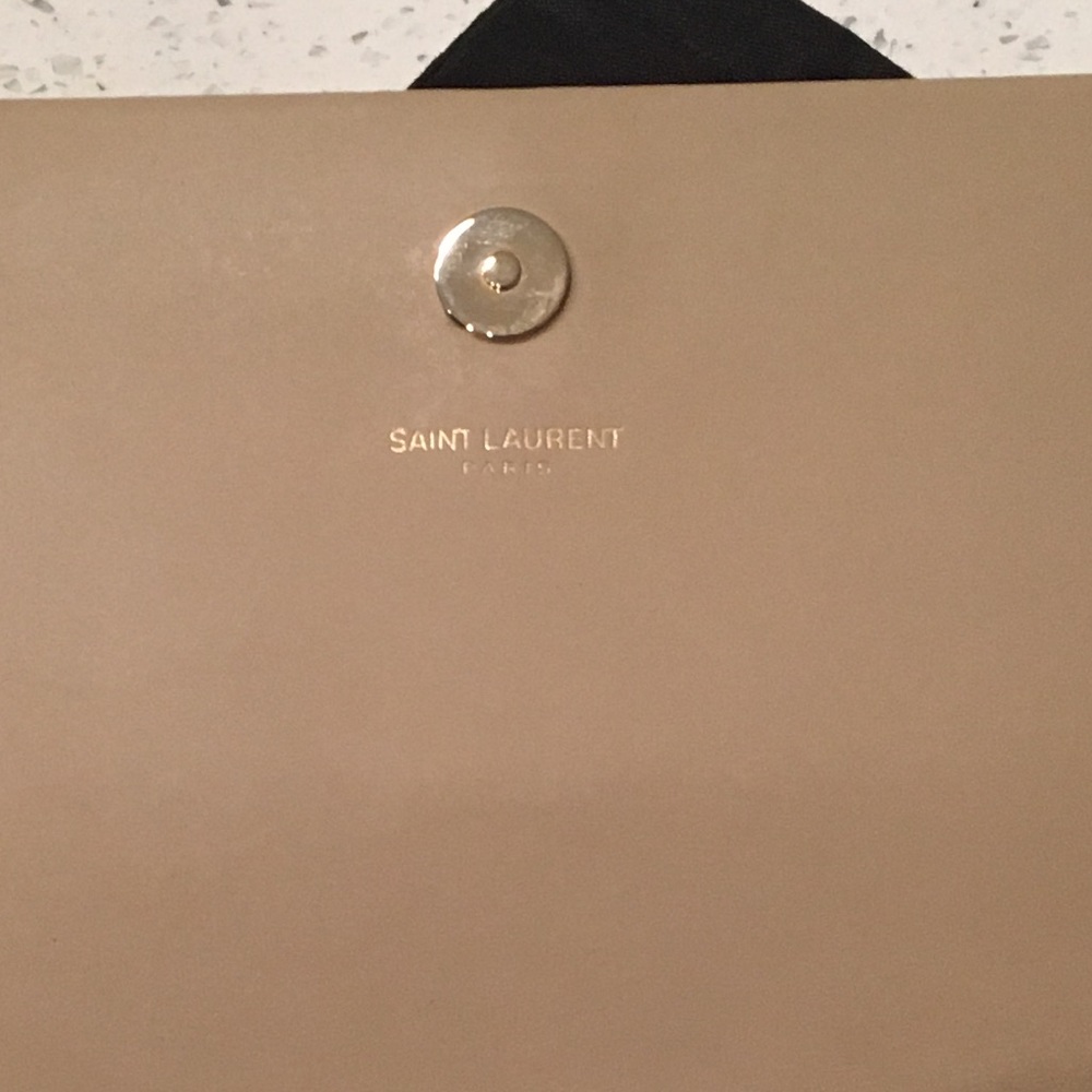 ❌SOLD❌ Saint Laurent Monogram Kate Tassel Clutch - Picture 5 of 8